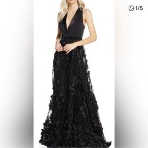 Mac Duggal Black Sleeveless Gown